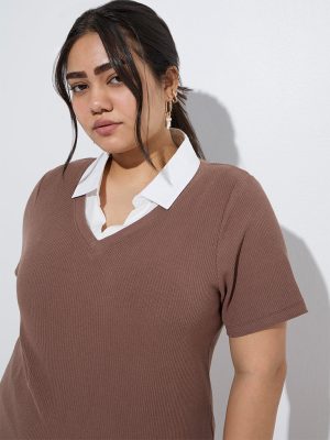 Gia Brown Ribbed-Textured T-Shirt