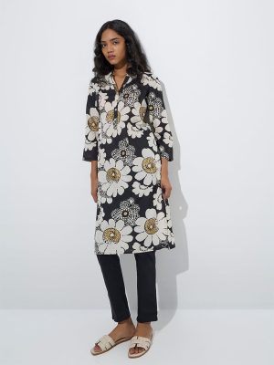 Utsa Black Floral Design Straight Cotton Kurta