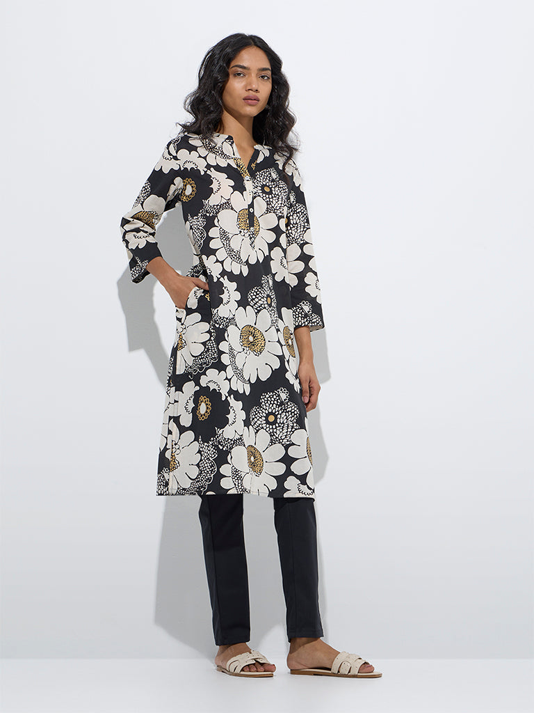 Utsa Black Floral Design Straight Cotton Kurta - Image 2