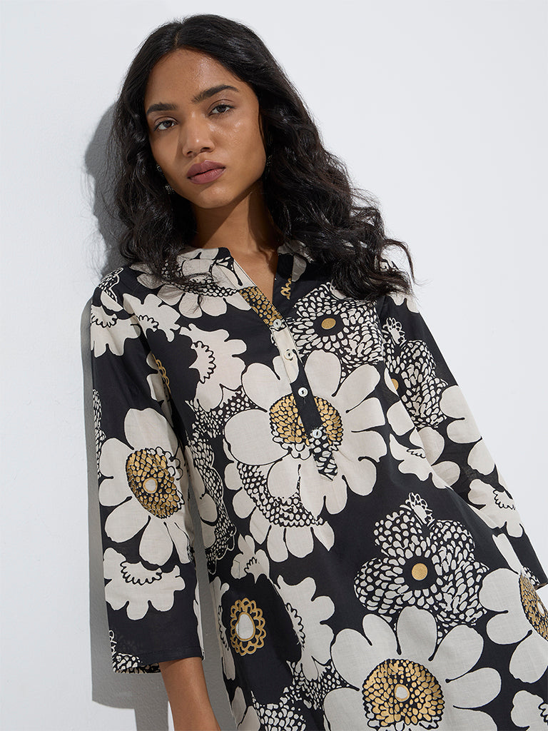 Utsa Black Floral Design Straight Cotton Kurta - Image 3