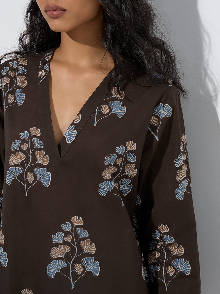 Utsa Black Floral Pattern Cotton A-Line Kurta - Image 3