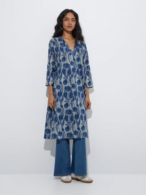 Utsa Blue Floral Pattern Cotton Straight Kurta