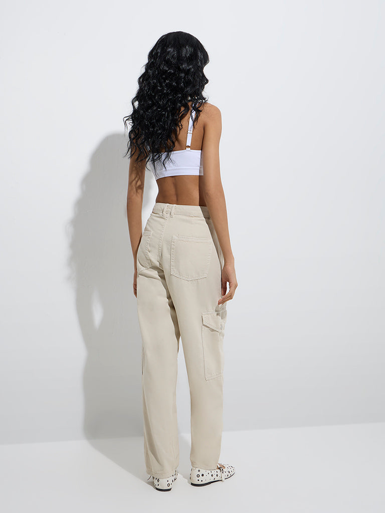 Nuon Off-White Relaxed-Fit High-Rise Jeans - Image 4