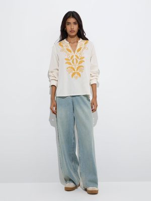 Utsa Off-White Embroidered Cotton-Blend Tunic