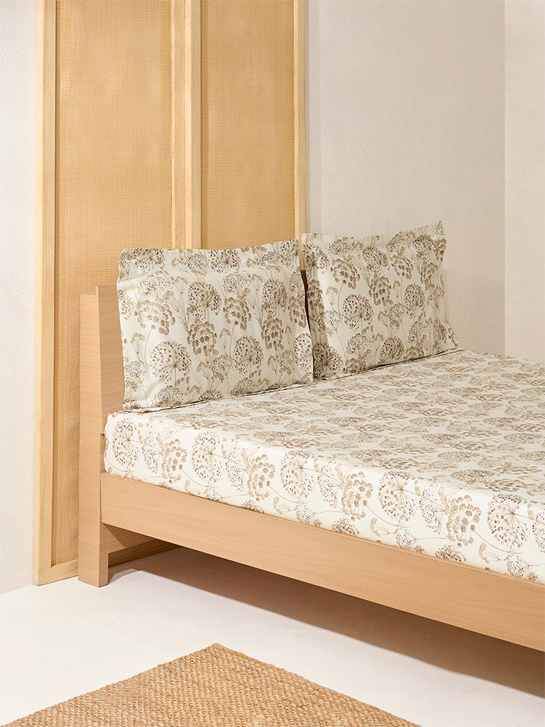 Westside Home Beige Floral Patterned King Bed Sheet Set - Image 2