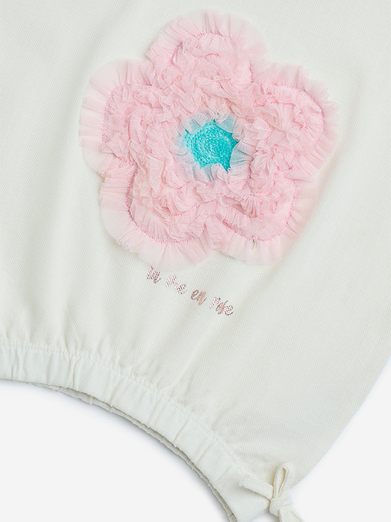 HOP Kids Off-White Floral Applique Detailed Cotton T-Shirt - Image 6