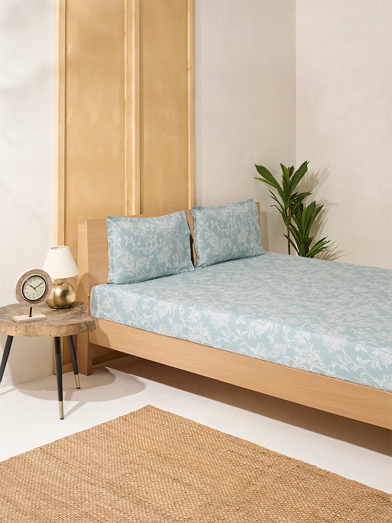 Westside Home Light Blue Foliage Detailed Queen Bed Flat Sheet and Pillowcase Set