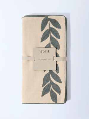 Westside Home Beige Leaf Design Placemats (Set of 4)