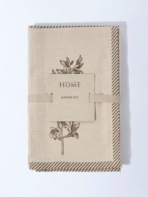 Westside Home Beige Floral Pattern Table Napkins (Set of 4)