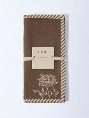 Westside Home Brown Floral Pattern Placemats (Set of 4)