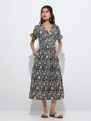 Bombay Paisley Black Botanical Design Cotton A-Line Dress
