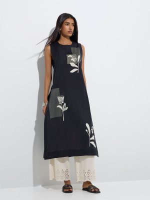Utsa Black Floral Design Cotton-Blend A-Line Kurta
