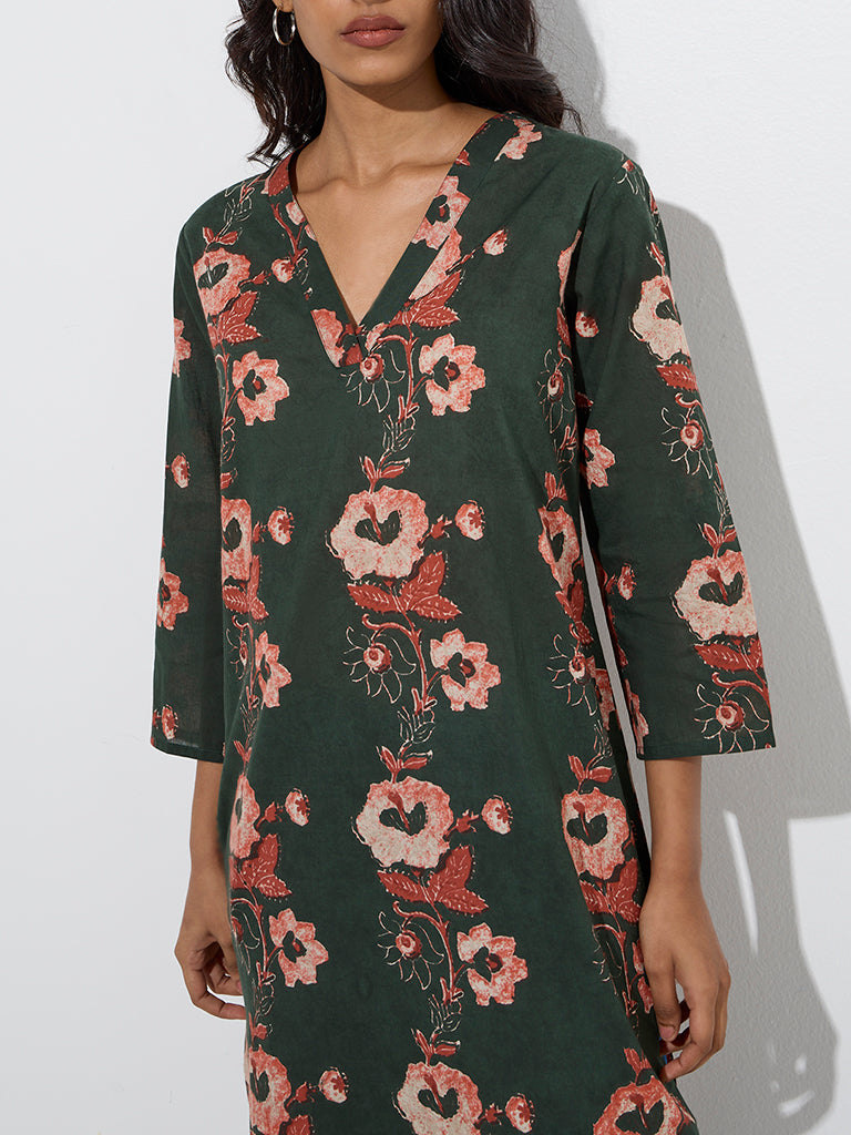 Utsa Dark Green Foliage Printed Straight Cotton Kurta - Image 3