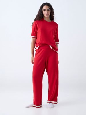 Wunderlove Red Solid Top