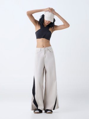 Superstar Black Invisible Halter-Neck Padded Bra