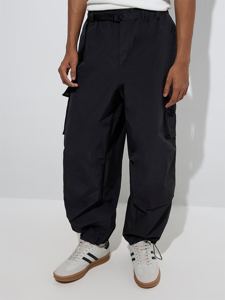 Nuon Black Cargo-Style Relaxed-Fit Mid-Rise Pants - Image 3