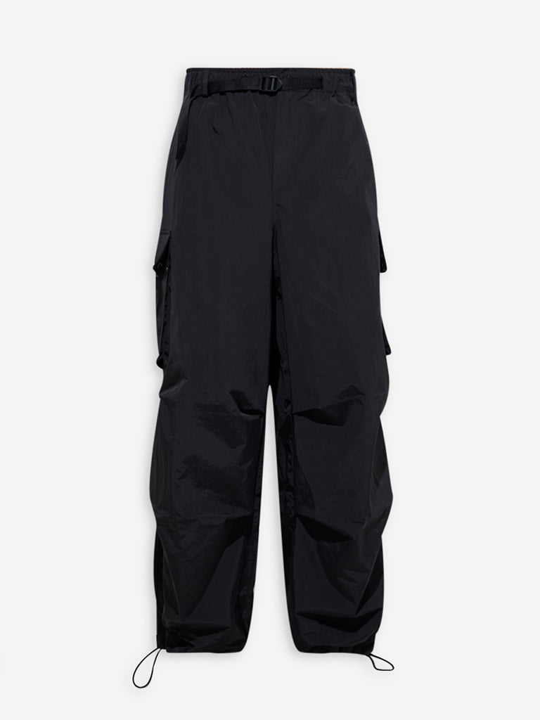 Nuon Black Cargo-Style Relaxed-Fit Mid-Rise Pants - Image 6