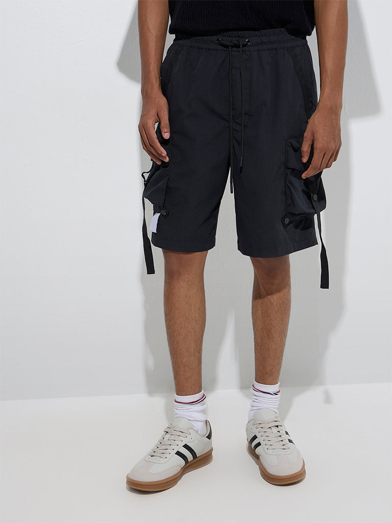 Nuon Black Cargo-Style Relaxed-Fit Mid-Rise Shorts - Image 3