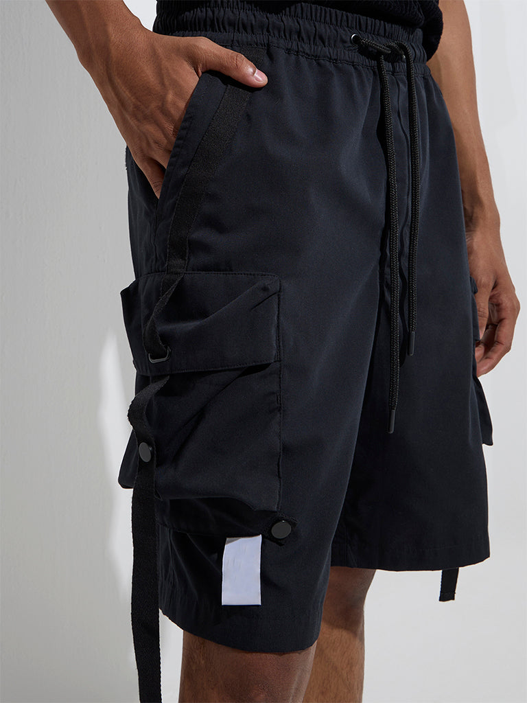 Nuon Black Cargo-Style Relaxed-Fit Mid-Rise Shorts - Image 4