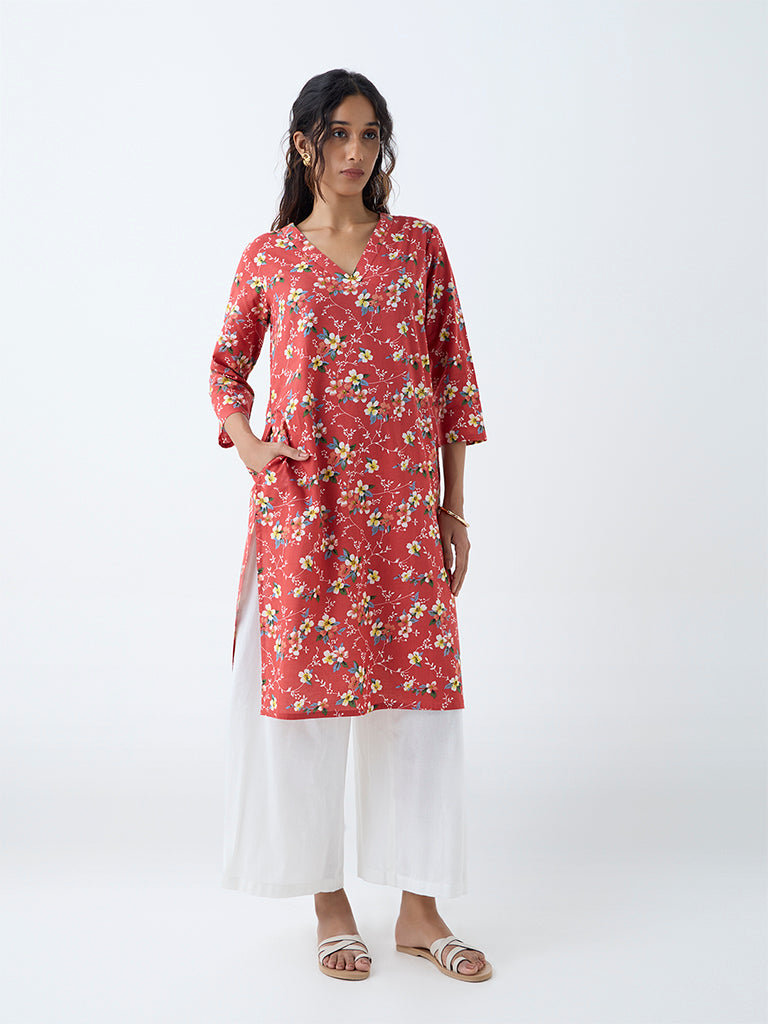 Utsa Red Floral Pattern Straight Kurta