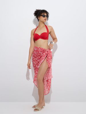 Wunderlove Red Floral Beach Sarong in Pouch Bag