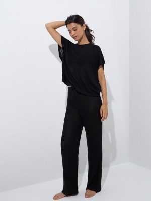 Wunderlove Black Solid High-Rise Lounge Pants