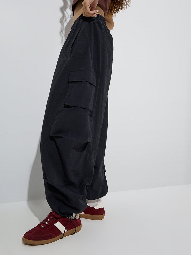 Nuon Black Mid-Rise Harem Pants - Image 4