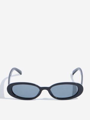 Westside Accessories Black Oval Sunglasses with Pouch