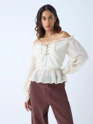 LOV Off-White Criss-Cross Detailed Top