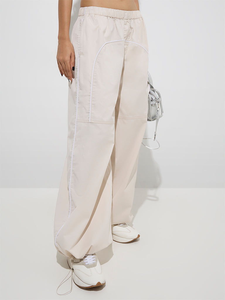 Nuon Off-White Harem-Style Mid-Rise Cotton-Blend Pants - Image 2