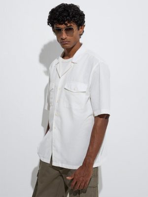 WES Casuals Off-White Solid Relaxed-Fit Cotton Shirt