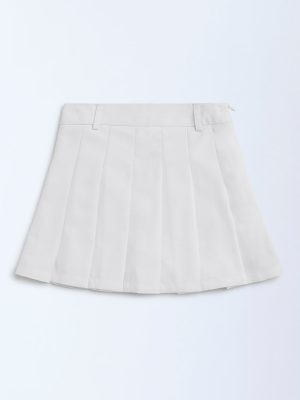 Y&F Kids White Box Pleated High-Rise Skirt