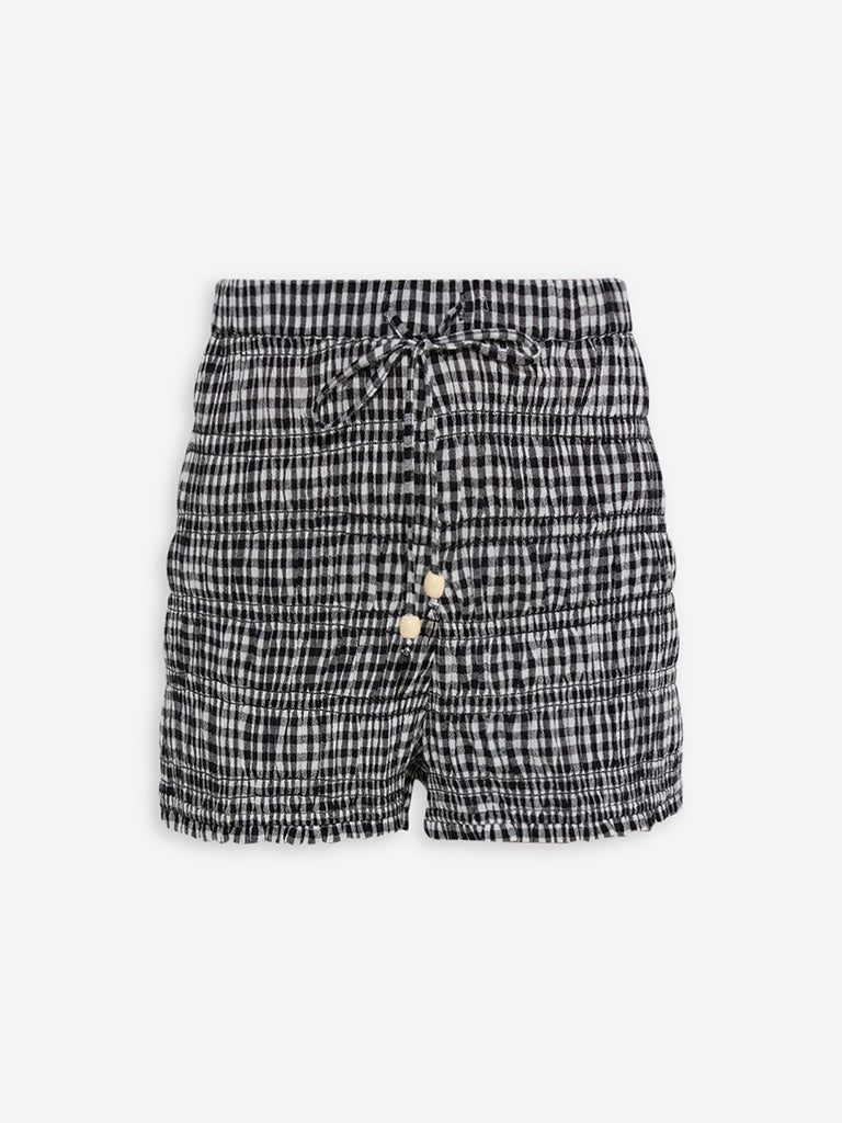 Superstar Black Checks Design High-Rise Cotton Shorts - Image 5