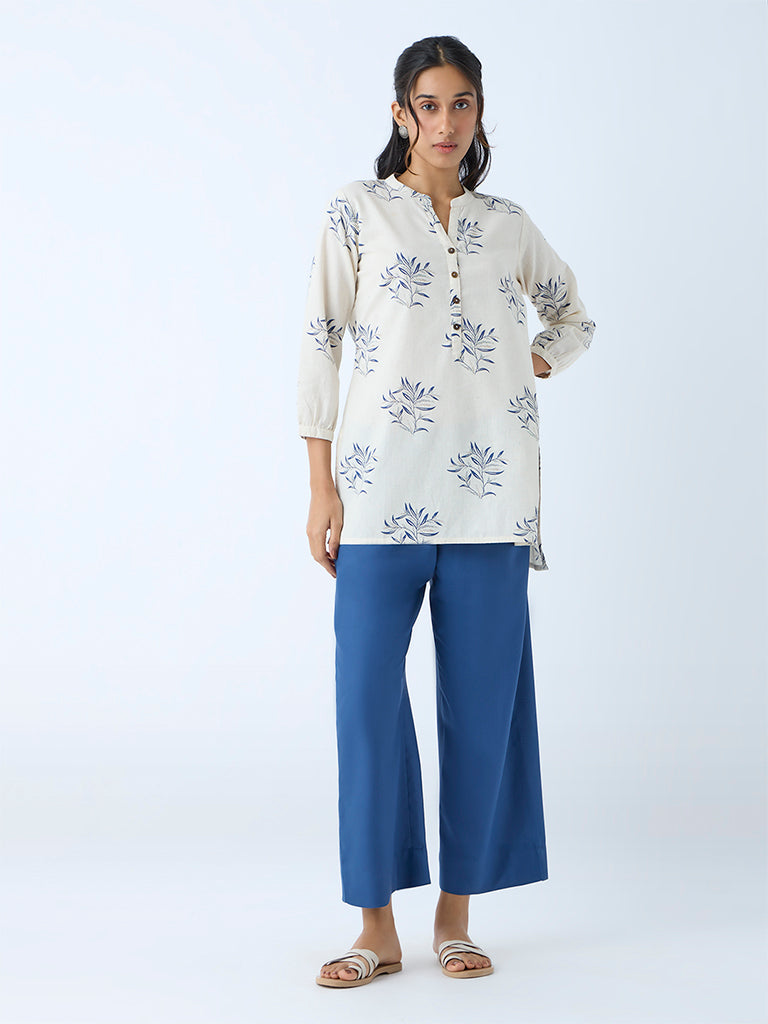 Utsa Off-White Leaf Design Cotton-Blend Tunic - Image 2
