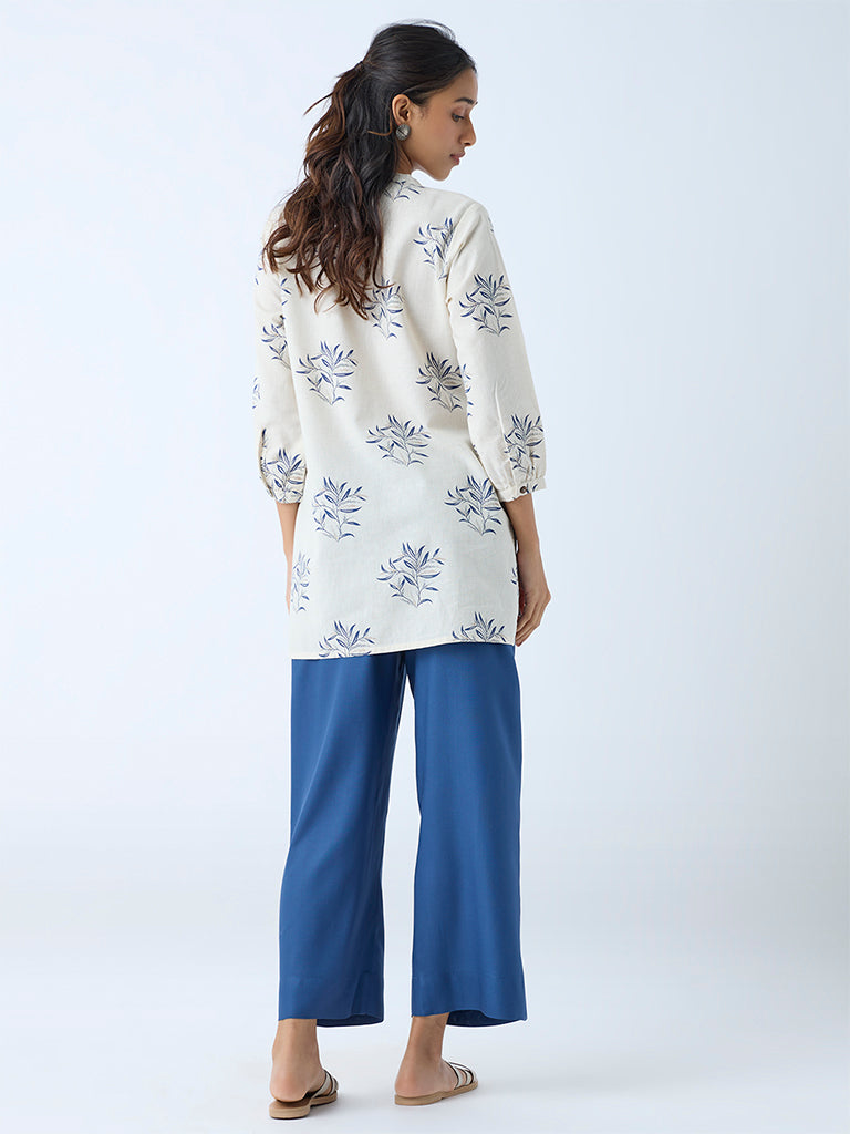 Utsa Off-White Leaf Design Cotton-Blend Tunic - Image 4