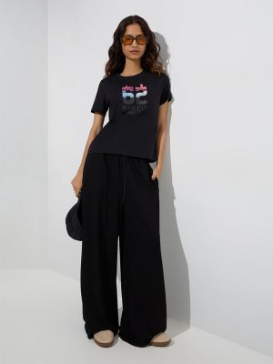 Studiofit Black Solid High-Rise Pants