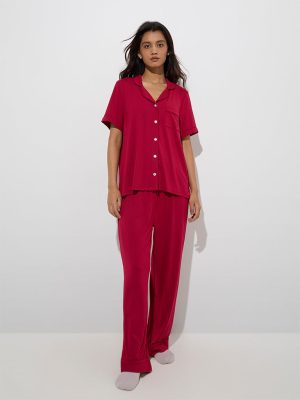 Wunderlove Red Shirt and Pyjamas Set