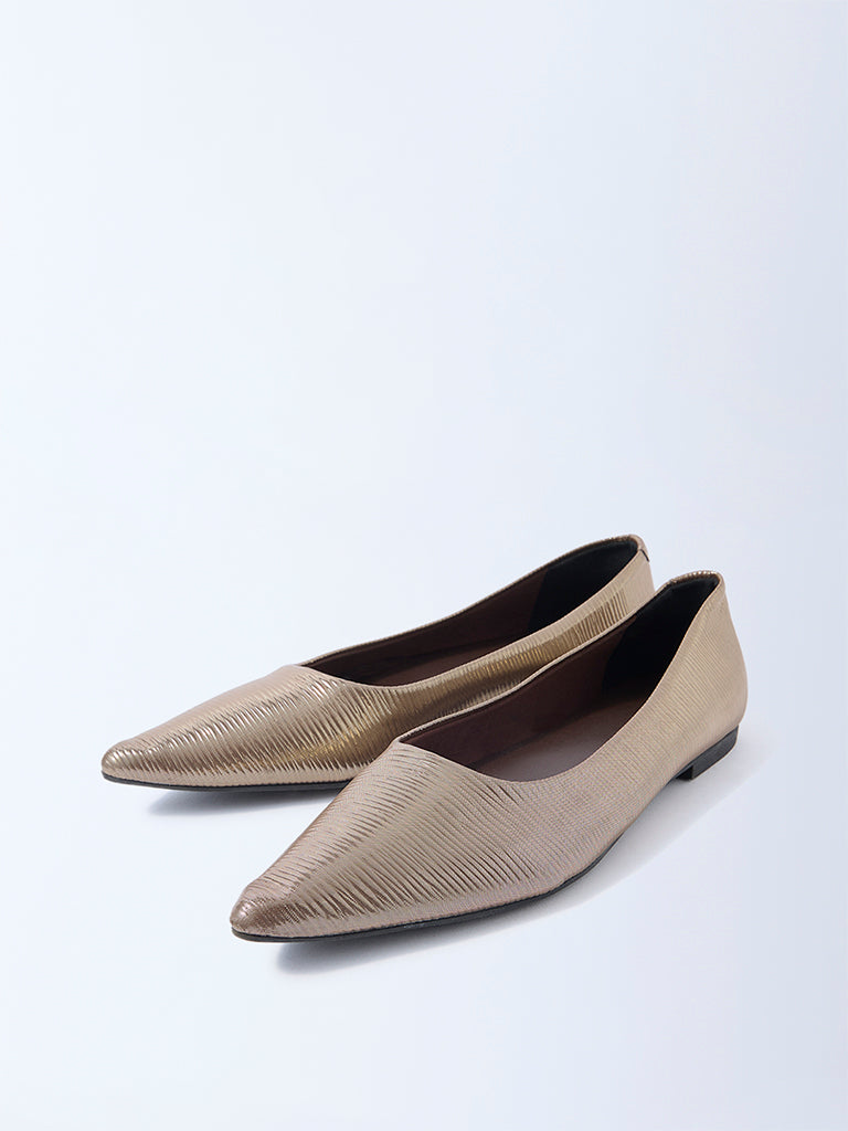 LUNA BLU Brown Textured Pointed Toe Shoes - Image 2