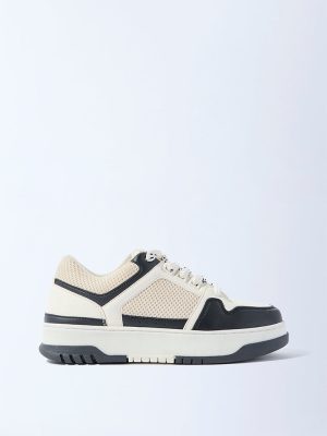 LUNA BLU Black Mesh Detailed Lace-Up Sneakers