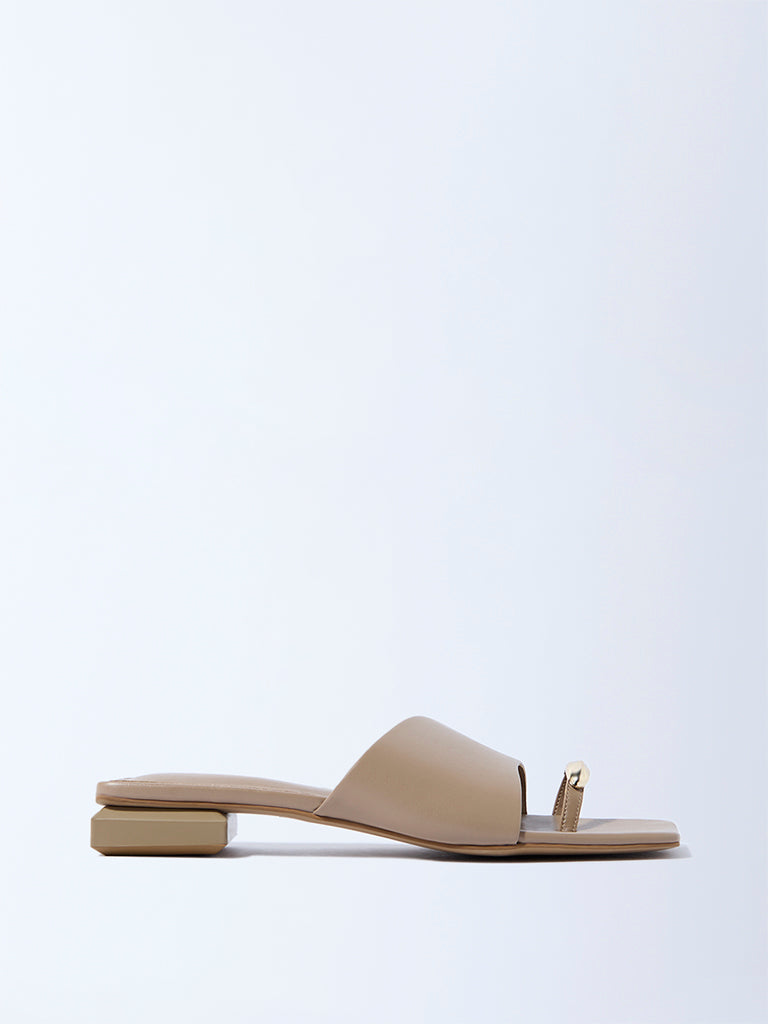 LUNA BLU Beige Toe-Ring Sandals