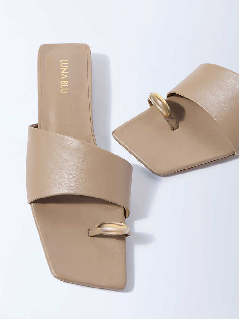 LUNA BLU Beige Toe-Ring Sandals - Image 3