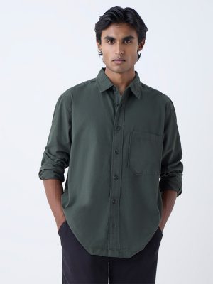 WES Casuals Olive Solid Relaxed-Fit Cotton Shirt