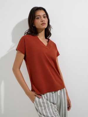 Wunderlove Rust Solid V-Neck Top