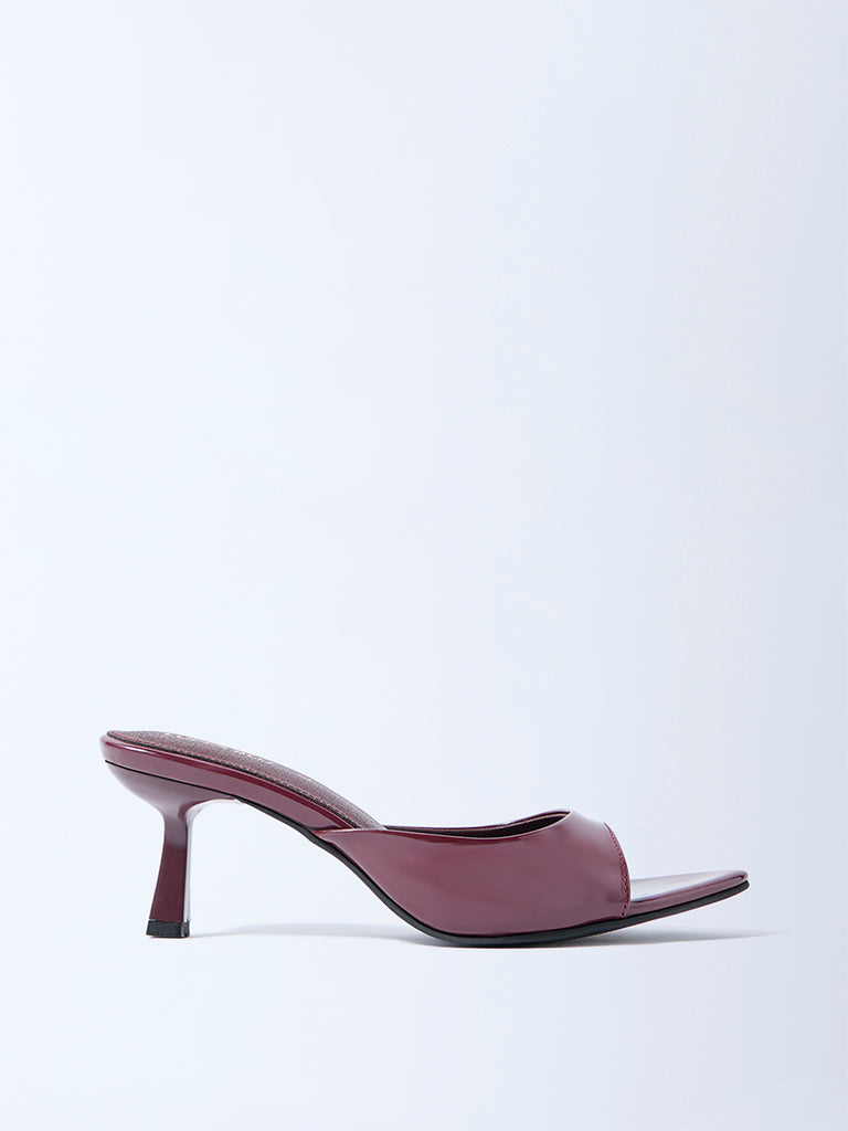 LUNA BLU Burgundy Solid Kitten Sandals