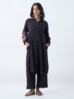 Utsa Black Floral Embroidered Straight Cotton Kurta