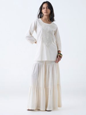 Utsa Off-White Paisley Embroidered Cotton Kurti