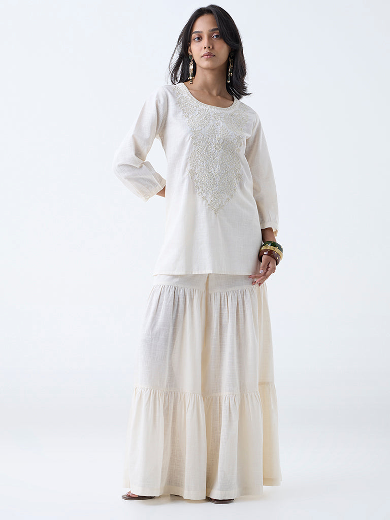 Utsa Off-White Paisley Embroidered Cotton Kurti