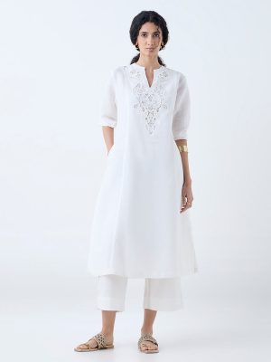 Zuba White Paisley Design A-Line Linen-Blend Kurta