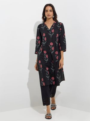 Utsa Black Floral Printed Cotton Straight Kurta
