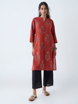 Utsa Red Floral Pattern Straight Cotton Kurta